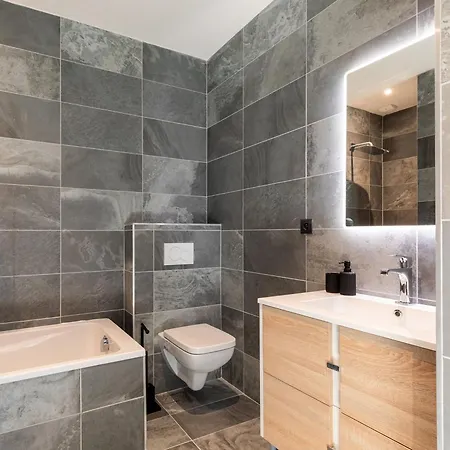 Penthouse 4 Chambres, Aux Pieds Des Pistes A - Fr-1-664-41 Courchevel